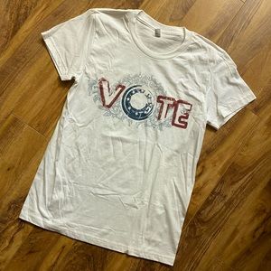 VOTE Tee ❤️🤍💙 NWOT